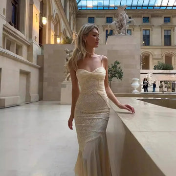 Venus Gown – Sculpted Elegance in Golden Lace