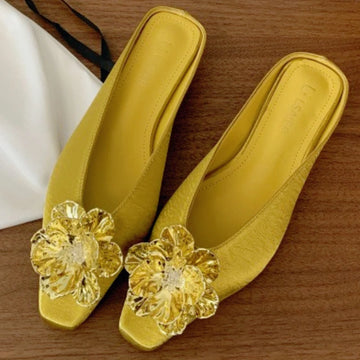 Luxury Crystal Flower Design Slippers for Women Summer 2025 Fashion Square Toe Backless Flat Sandals Elegant Party Mule Shoes