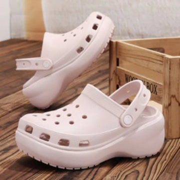 2025 New Breathable Soft Women Cloud Hole Slippers Outdoor Anti- Skid Thickened Bottom Soled Beach Sandals Adult Unisex Shoes