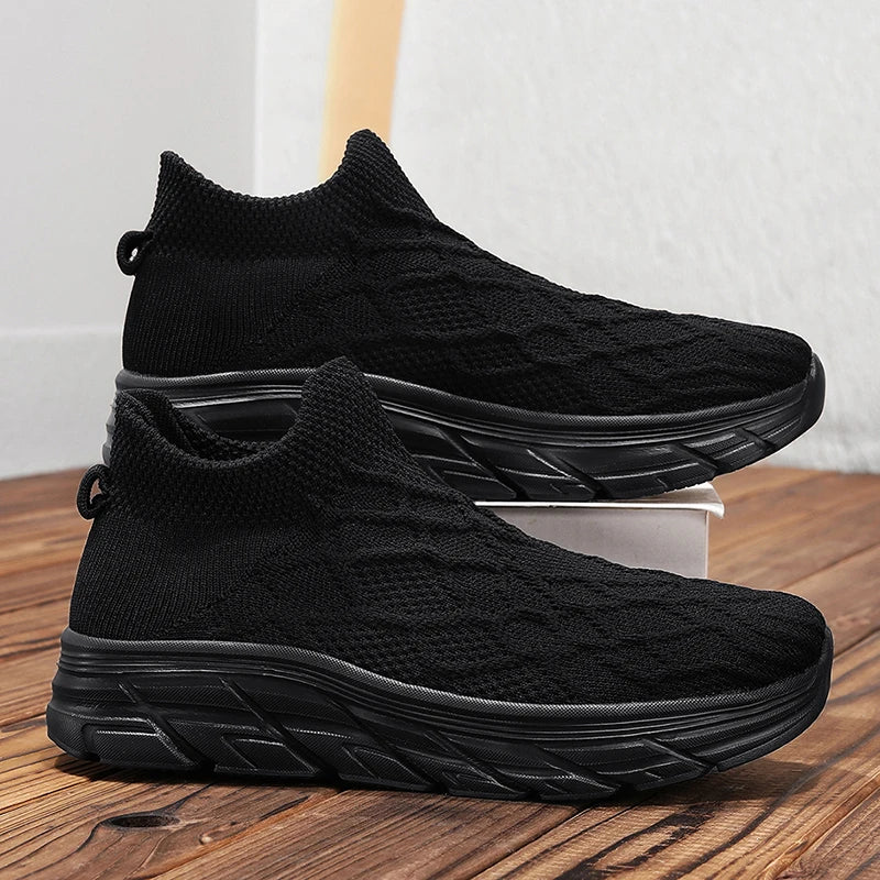 Hot Selling Unisex Casual Shoes Summer Ultra Light Breathable Solid Color Sneakers Retro Running Shoes for Men Women Sizes 36-46