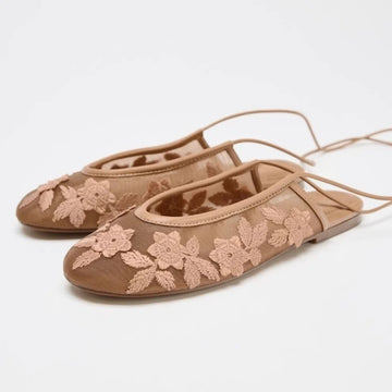 Fashion Embroidery Flower Design Brand Flat Sandals Women Breathable Mesh Lace Up Casual Shoes Elegant Shallow Zapatos De Mujer