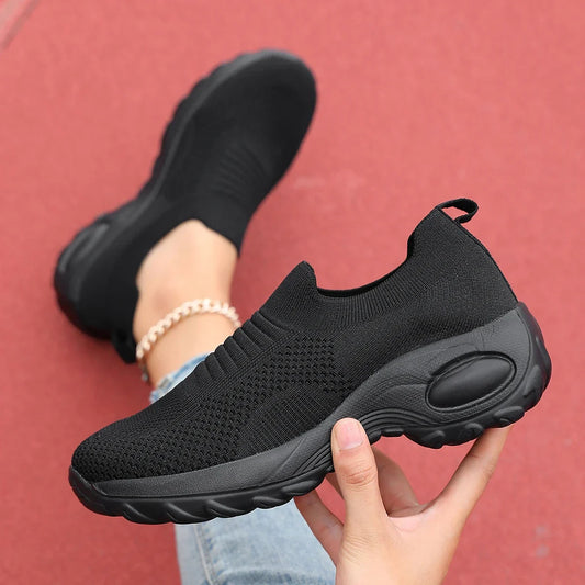 2025 New Plus Size Student Vulcanized Shoes Red Women's Casual Sneakers Comfortable Tennis Shoes Lightweight Sneakers Women