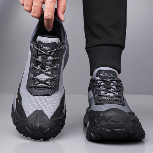 Comfortable Walking Gym Training Shoes Men's Breathable Mesh Lace-Up Sports Running Shoes Lightweight Athletic Sneakers for Men