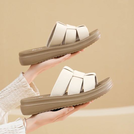 New Women's Shoes Flat Women's Sandals Summer 2025 Thick Sole Comfortable Non-slip Wear-resistant Sandals Outdoor Women Slippers