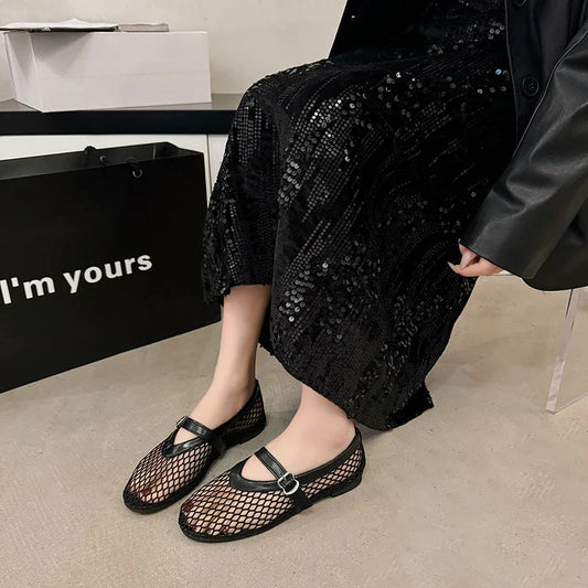 Summer Net Shoes Women Breathable Sandals New Hollow Single Shoes Women Round Head Flat One Word Buckle Sandals