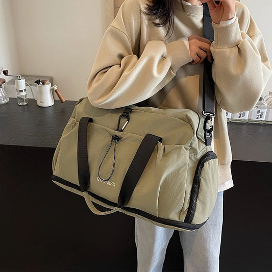 Large-capacity short-distance travel bag, lightweight, fashionable and versatile sports bag, dry and wet separation travel bag